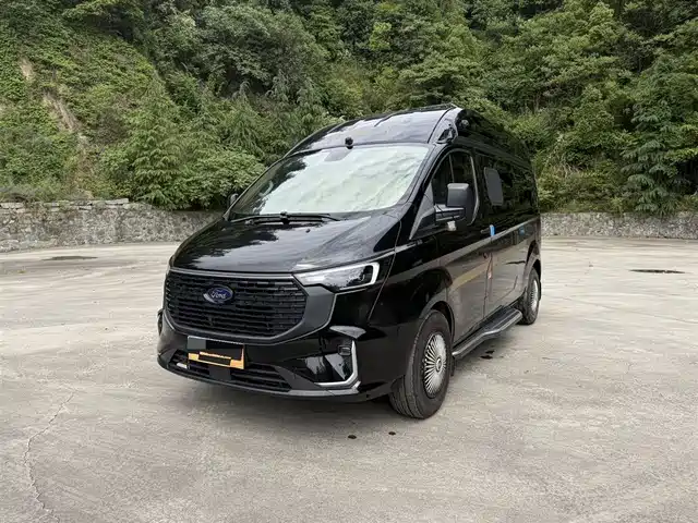 Ford Transit T8 Transit T8 2024 T8 2.3T Diesel Automatic Center Axle Center Top 6-Seater Multi-Function Version 2/2/2 — фото