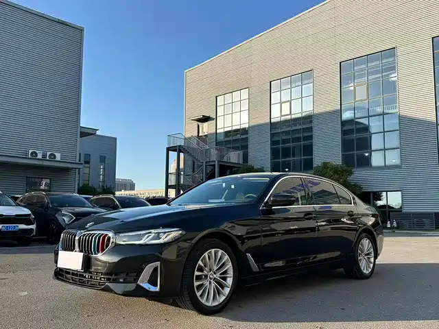 Bmw Bmw 5 Series Bmw 5 Series 2022 525li Luxury Package — фото
