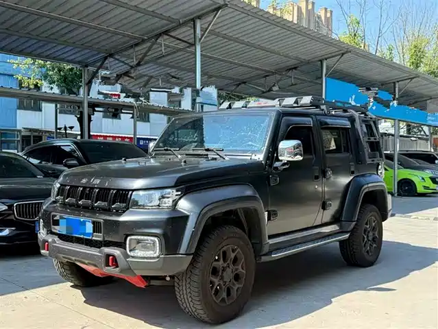 Beijing Cross Country Beijing Off-Road Bj40 Beijing Off-Road Bj40 2024 2.0d Blade Hero Glory Edition