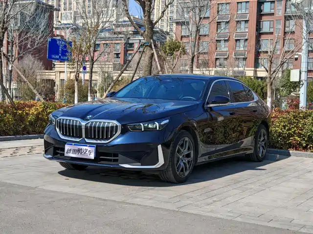 Bmw Bmw 5 Series Bmw 5 Series 2024 530li Leading Luxury Package — фото