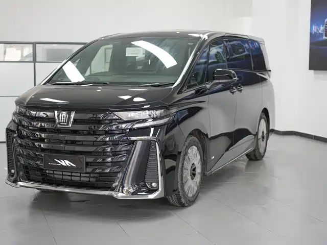 Toyota Wilfa Wilfa 2025 Crown Dual Engine 2.5l Black Gold Executive Edition