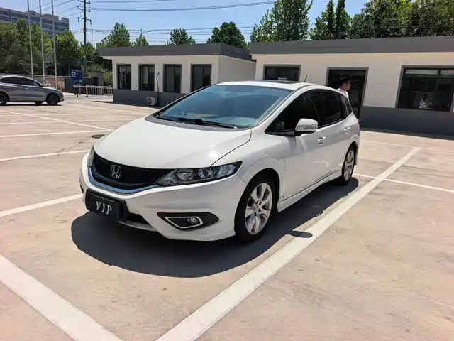 Honda Jed Jade 2014 1.8l Automatic Comfort Elite Version 5 Seats