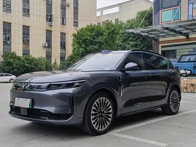 Lantu Automobile Lantu Free Lantu Free 2025 Free+ Rear-Wheel Drive Qiankun Version — фото