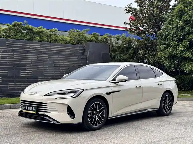 Byd Seal 07 Dm-I Seal 07 Dm-I 2025 Smart Driving Version Dm-I 1.5l 125km Premium Model — фото