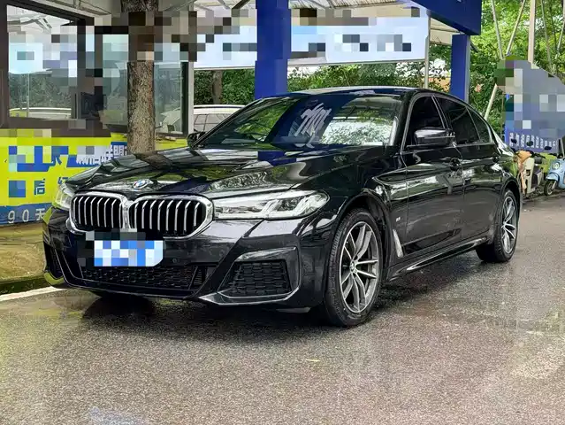 Bmw Bmw 5 Series Bmw 5 Series 2022 Facelift 525li M Sports Package — фото