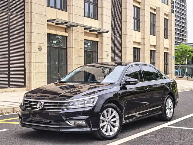 Volkswagen Passat Passat 2017 330tsi Dsg Premium Edition