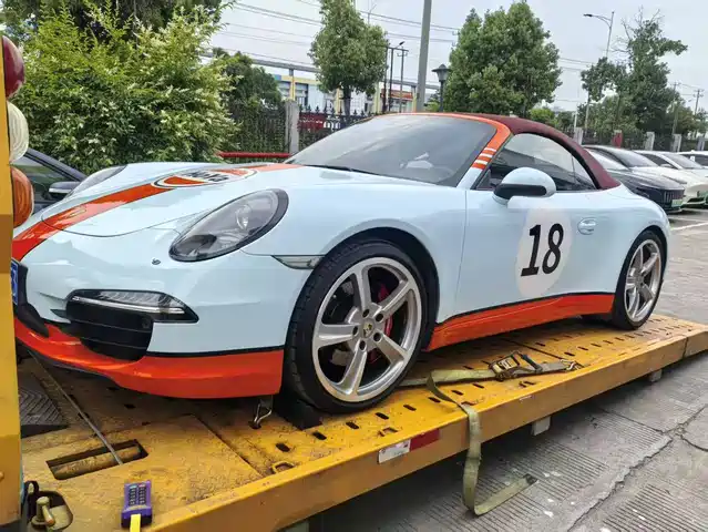 Porsche Porsche 911 Porsche 911 2012 Carrera S Cabriolet 3.8l