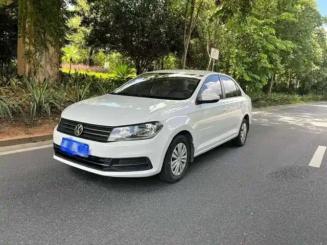 Volkswagen Santana Santana 2016 1.6l Automatic Fashion Version — фото