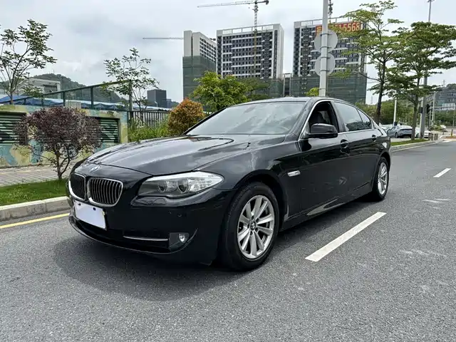 Bmw Bmw 5 Series Bmw 5 Series 2012 523li Luxury Model — фото