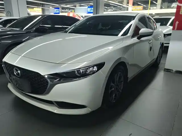 Mazda Mazda3 Angkesela Mazda3 Angkesela 2020 1.5l Automatic Quality Sunroof Version