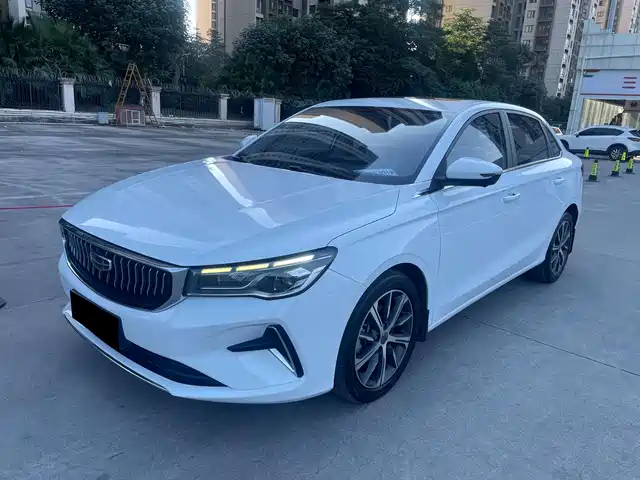Geely Automobile Emgrand Emgrand 2022 4th Generation 1.5l Cvt Luxury Model — фото