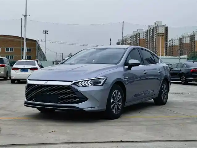 Byd Qin Plus Qin Plus 2024 Honor Edition Dm-I 55km Leading Type — фото
