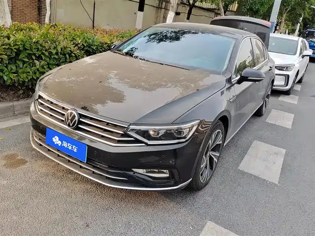 Volkswagen Magotan Magotan 2021 330tsi Dsg 30th Anniversary Edition — фото