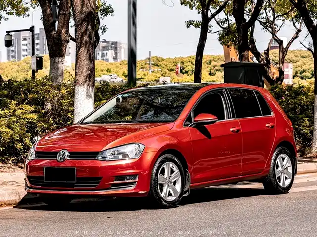 Volkswagen Golf Golf 2015 1.4tsi Automatic Luxury Model — фото