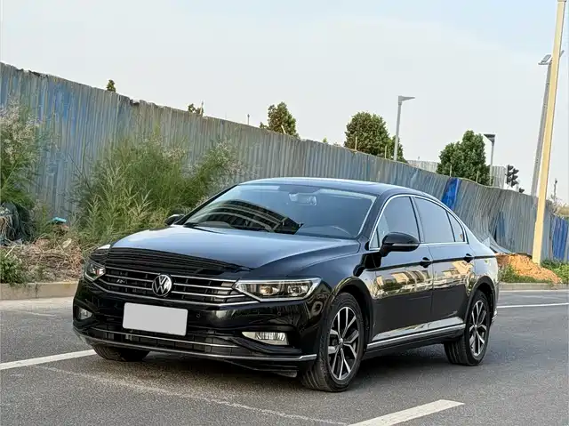 Volkswagen Magotan Magotan 2020 330tsi Dsg Leading Model