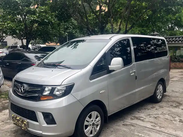Jac Ruifeng Ruifeng M3 Refine M3 2015 Maker Edition 1.6l Luxury Smart Type
