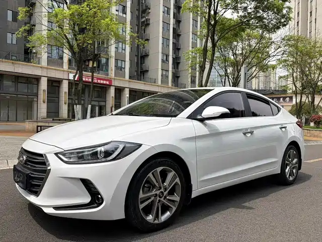Hyundai Lead The Way Lingdong 2016 1.6l Automatic Smart · Elite Model