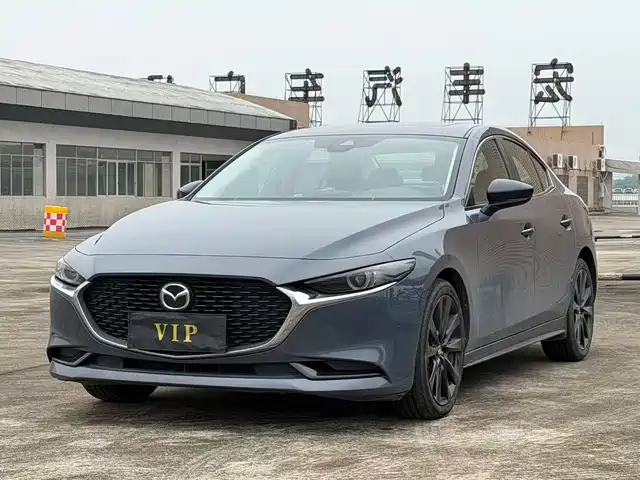 Mazda Mazda3 Angkesela Mazda3 Angkesela 2022 2.0l Automatic Quality Obsidian Edition — фото