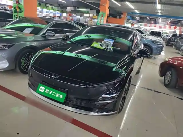 Wuling Motors Wuling Starlight Wuling Starlight 2025 610km Smart Flagship Model — фото