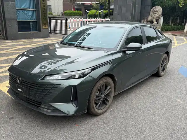 Chang'An Yida Yida 2023 Blue Whale Ne 1.5t Gdi Dct Premium Type — фото