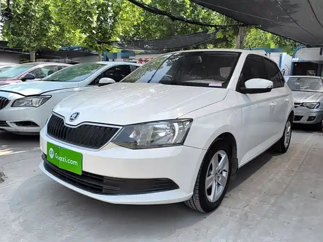 Skoda Jing Rui Fabia 2017 1.4l Automatic Car Version — фото