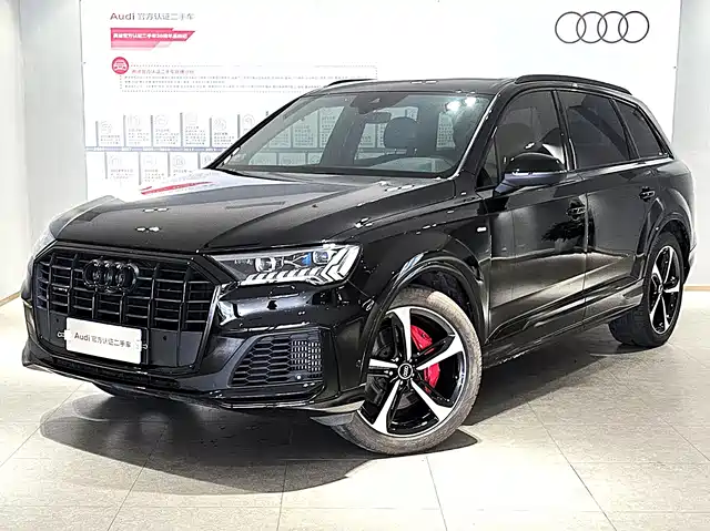 Audi Audi Q7 Audi Q7 2022 55 Tfsi Quattro S Line Ice And Snow Sports Version — фото