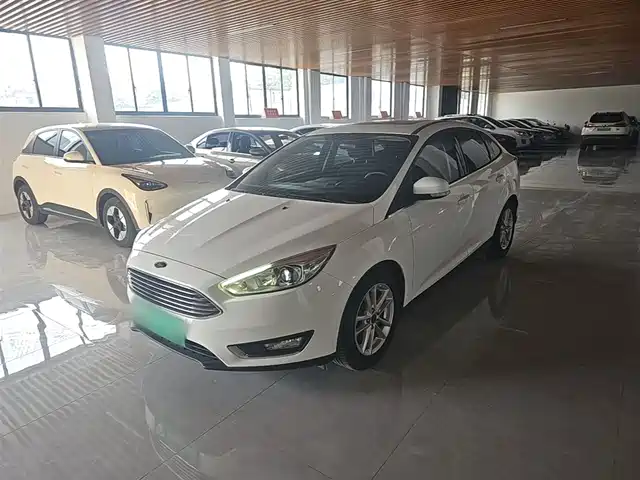 Ford Fox Focus 2018 Sedan Classic Ecoboost 180 Automatic Elite
