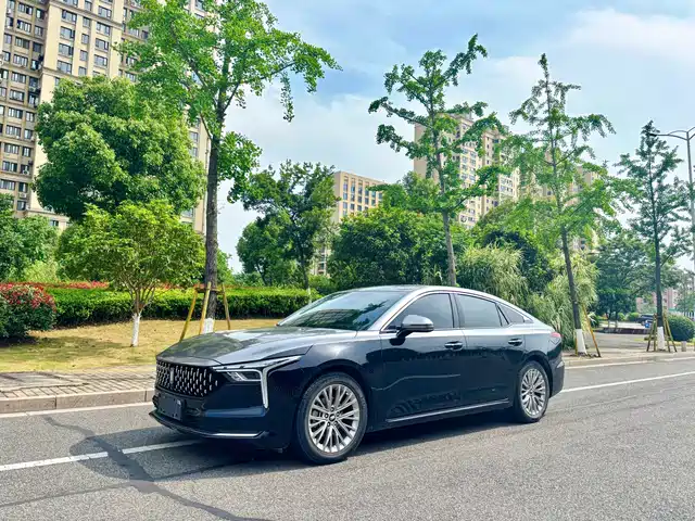 Galloping Pentium B70 Pentium B70 2023 Third Generation 1.5t Automatic Enjoyment Type 70th Anniversary Commemorative Edition