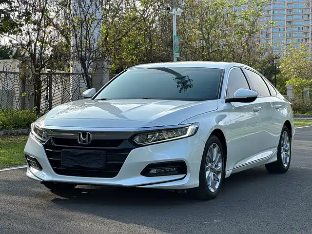 Honda Accord Accord 2018 260turbo Elite Edition National V — фото