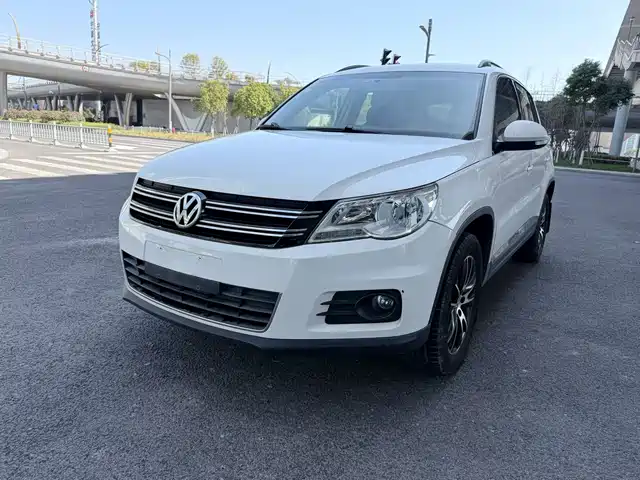 Volkswagen Tiguan Tiguan 2012 1.8tsi Automatic Two-Wheel Drive Elite Version — фото