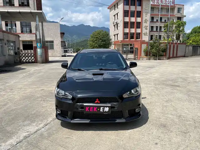 Mitsubishi Winged God Yishen 2011 dazzling version 2.0L CVT flagship model — фото