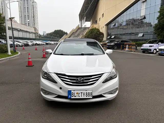 Hyundai Sonata Sonata 2014 2.4l Automatic Leading Version National Iv — фото