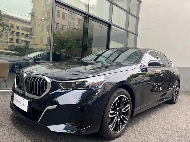 Bmw Bmw 5 Series Bmw 5 Series 2025 525li M Sports Package — фото
