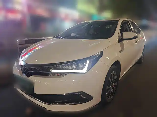 Toyota Corolla Dual Engine E+ Corolla Dual Engine E+ 2019 1.8l E-Cvt Deluxe Edition — фото