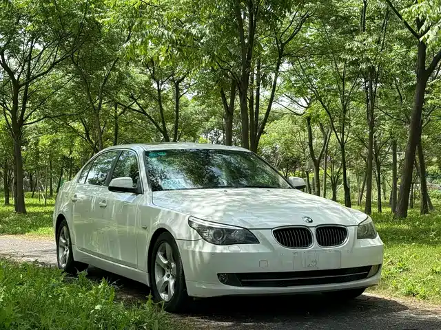 Bmw Bmw 5 Series Bmw 5 Series 2009 523li Luxury Model — фото