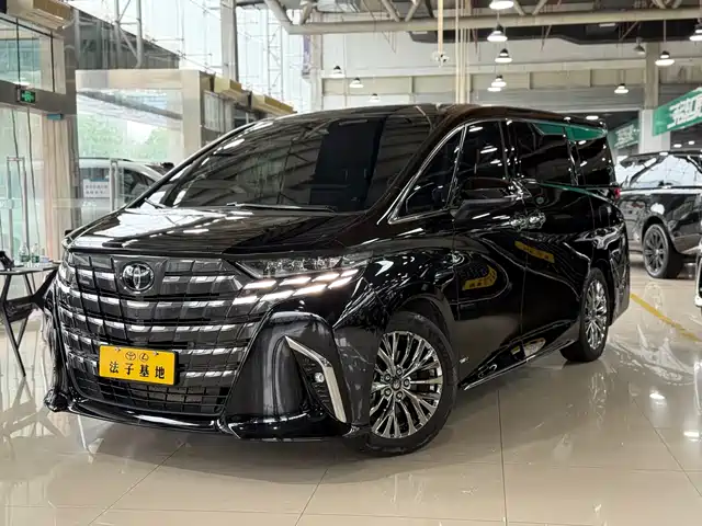 Toyota Elfa Alfa 2025 Dual Engine 2.5l Premium Gold Edition