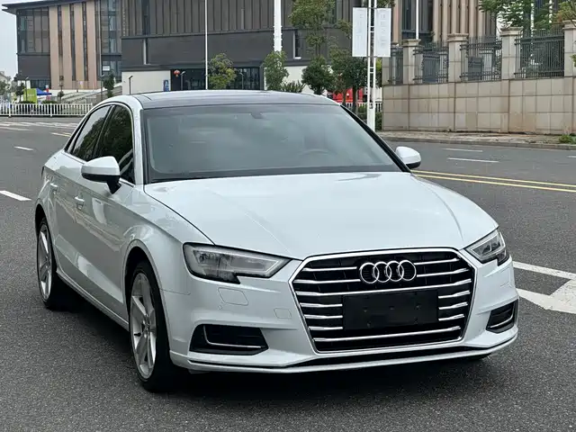 Audi Audi A3 Audi A3 2017 Limousine 35 Tfsi Fashion Model