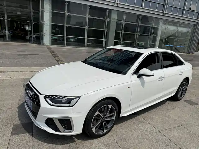 Audi Audi A4l Audi A4l 2022 40 Tfsi Fashionable And Dynamic — фото