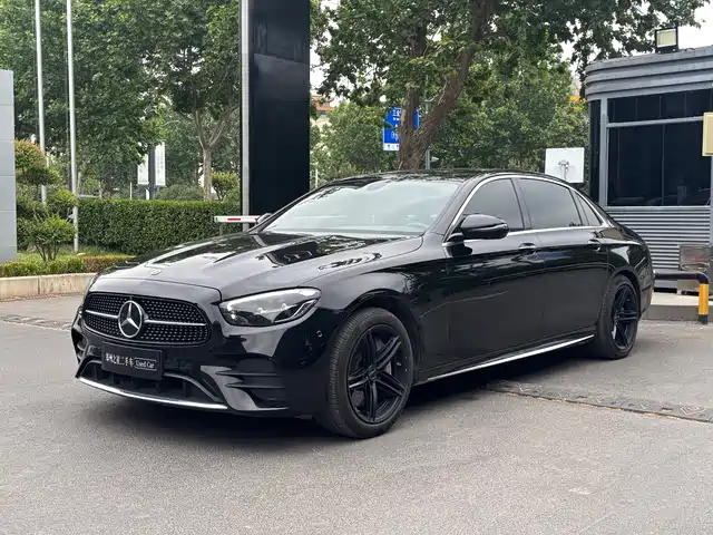 Mercedes-Benz Mercedes-Benz E-Class New Energy Mercedes-Benz E-Class New Energy 2022 Facelift E 350 E L Plug-In Hybrid Sports Sedan — фото