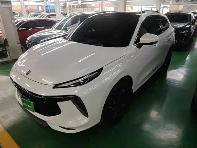 Dongfeng Is Popular Fengxing T5 Evo Fengxing T5 Evo 2021 1.5td Dct Diamond Edition — фото