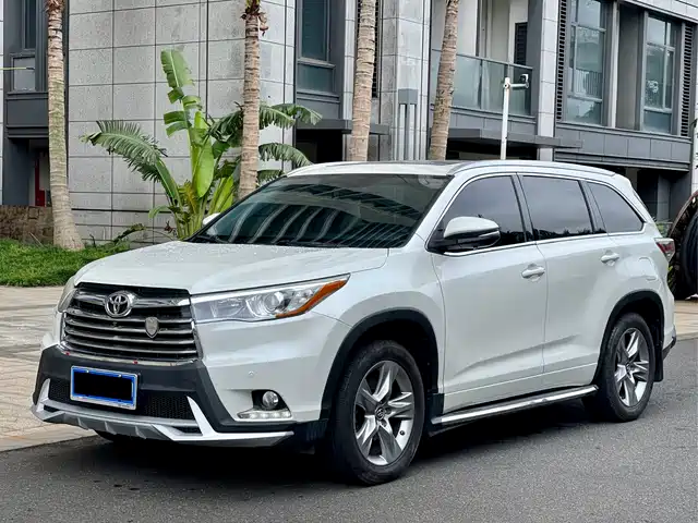 Toyota Highlander Highlander 2017 2.0t Two-Wheel Drive Luxury Version 7 Seats