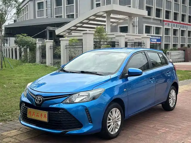 Toyota Vios Fs Vios Fs 2017 1.5l Cvt Fenchi Edition — фото
