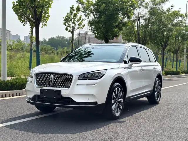 Lincoln Adventurer