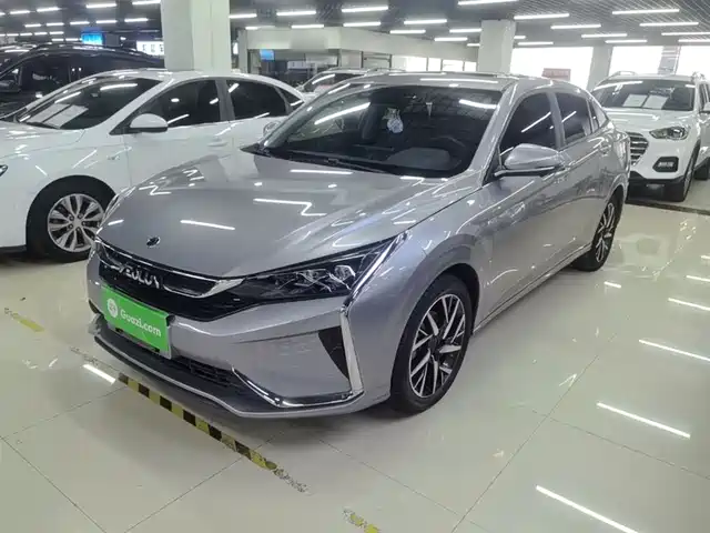 Dongfeng Fengshen Yixuan Yixuan 2020 230t Automatic Cool Track Version