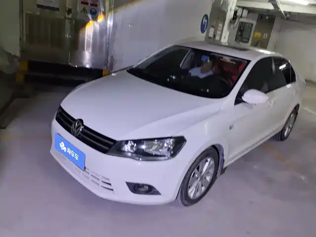 Volkswagen Jetta Jetta 2015 Premium Edition 1.6l Automatic Comfort Type — фото
