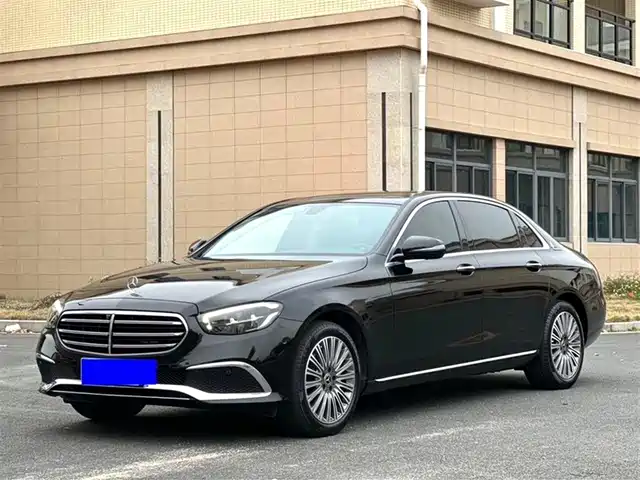 Mercedes-Benz Mercedes-Benz E-Class Mercedes-Benz E-Class 2023 E 300 L Luxury Model — фото