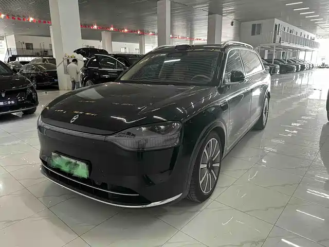 Aito Asks The World Wenjie M9 Wenjie M9 2025 Extended Range Ultra Version 52kwh 6-Seater Version