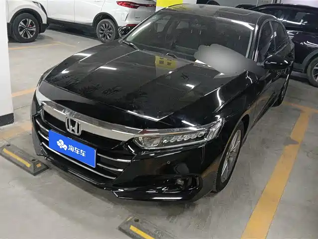 Honda Accord Accord 2022 260turbo Deluxe Edition — фото