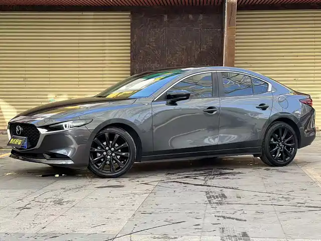 Mazda Mazda3 Angkesela Mazda3 Angkesela 2022 2.0l Automatic Premium Obsidian Edition