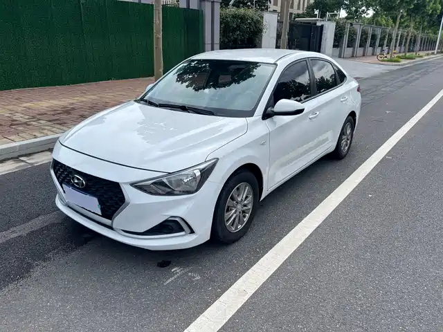 Hyundai Joyful Yuedong 2017 1.6l Automatic Value Version Gls